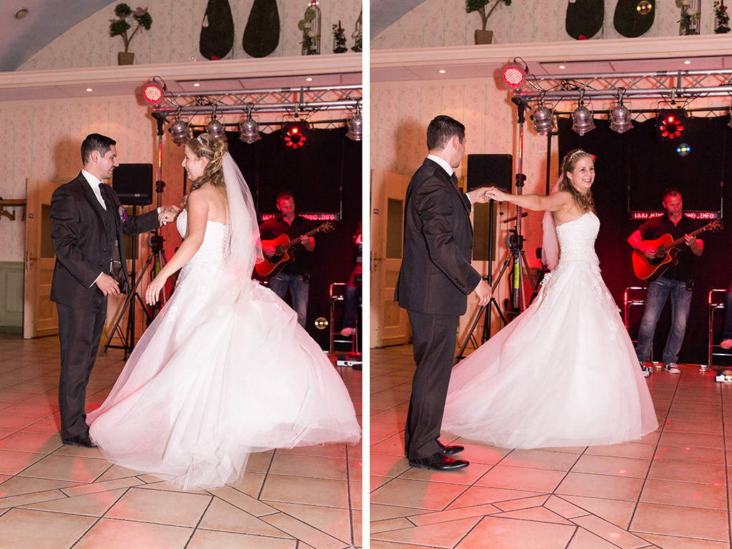 Hochzeitsfeier - Schlossterasse im Landgasthaus Thüle, Salzkotten Daniela Andreas Hochzeitstanz Hochzeit Tanz Hochzeitsfeier Party Feier Tanzen Hochzeitspaar Fotograf Paderborn Salzkotten Hochzeitsfotograf